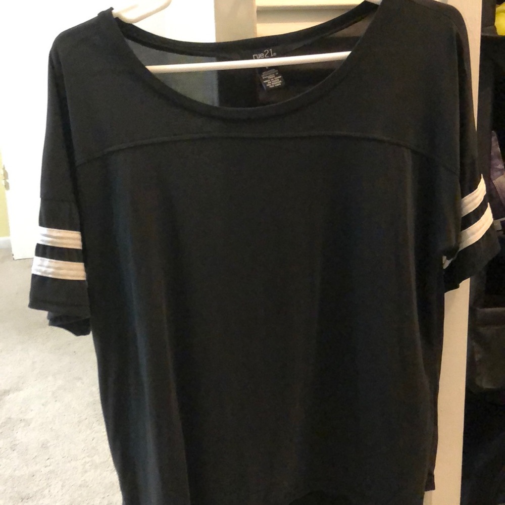 Rue 21 shirt